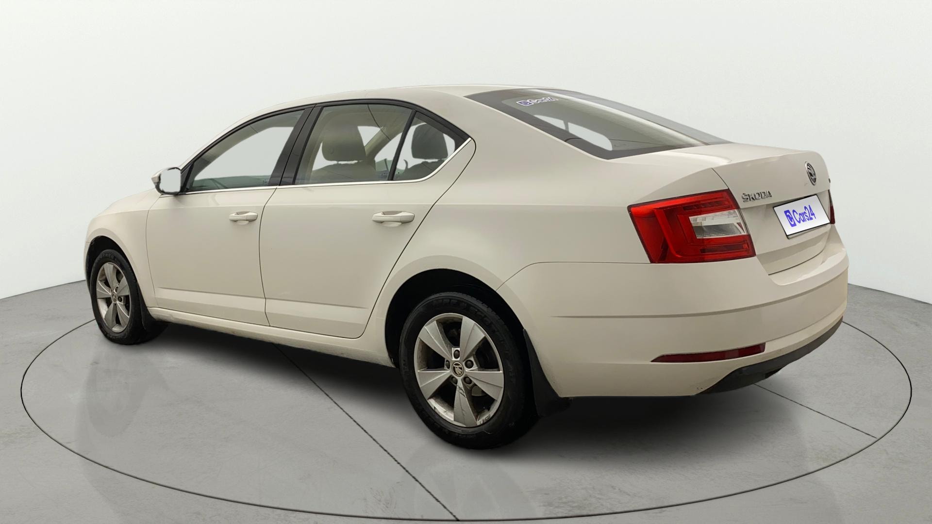 View 2019 Skoda Octavia 1.4 Style TSI MT Image 2 Used 2019 Skoda Octavia 1.4 Style TSI MT Image 2