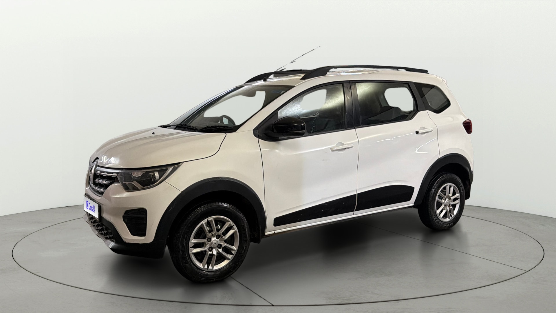 View 2021 Renault Triber RXT Image 35 Used 2021 Renault Triber RXT Image 35