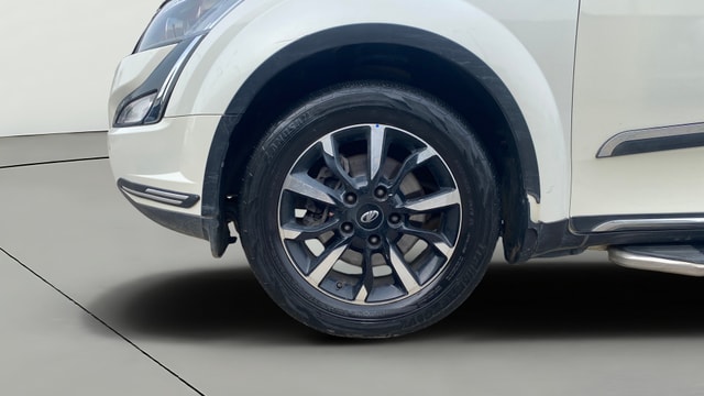 View Mahindra XUV500 Image 30 Used Mahindra XUV500 Image 30