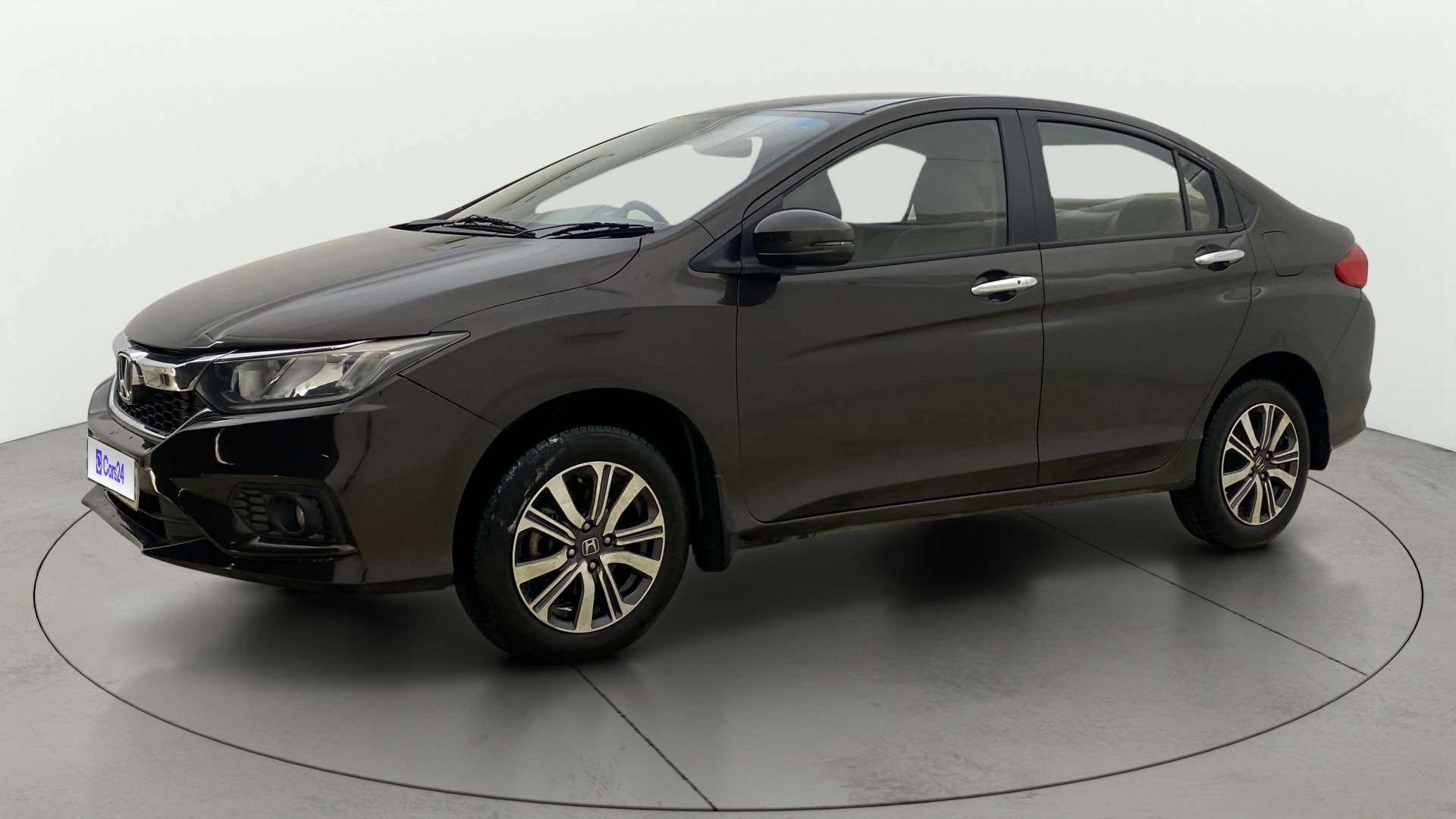 View 2022 Honda City ZX MT Diesel Anniversary Edition Image 37 Used 2022 Honda City ZX MT Diesel Anniversary Edition Image 37