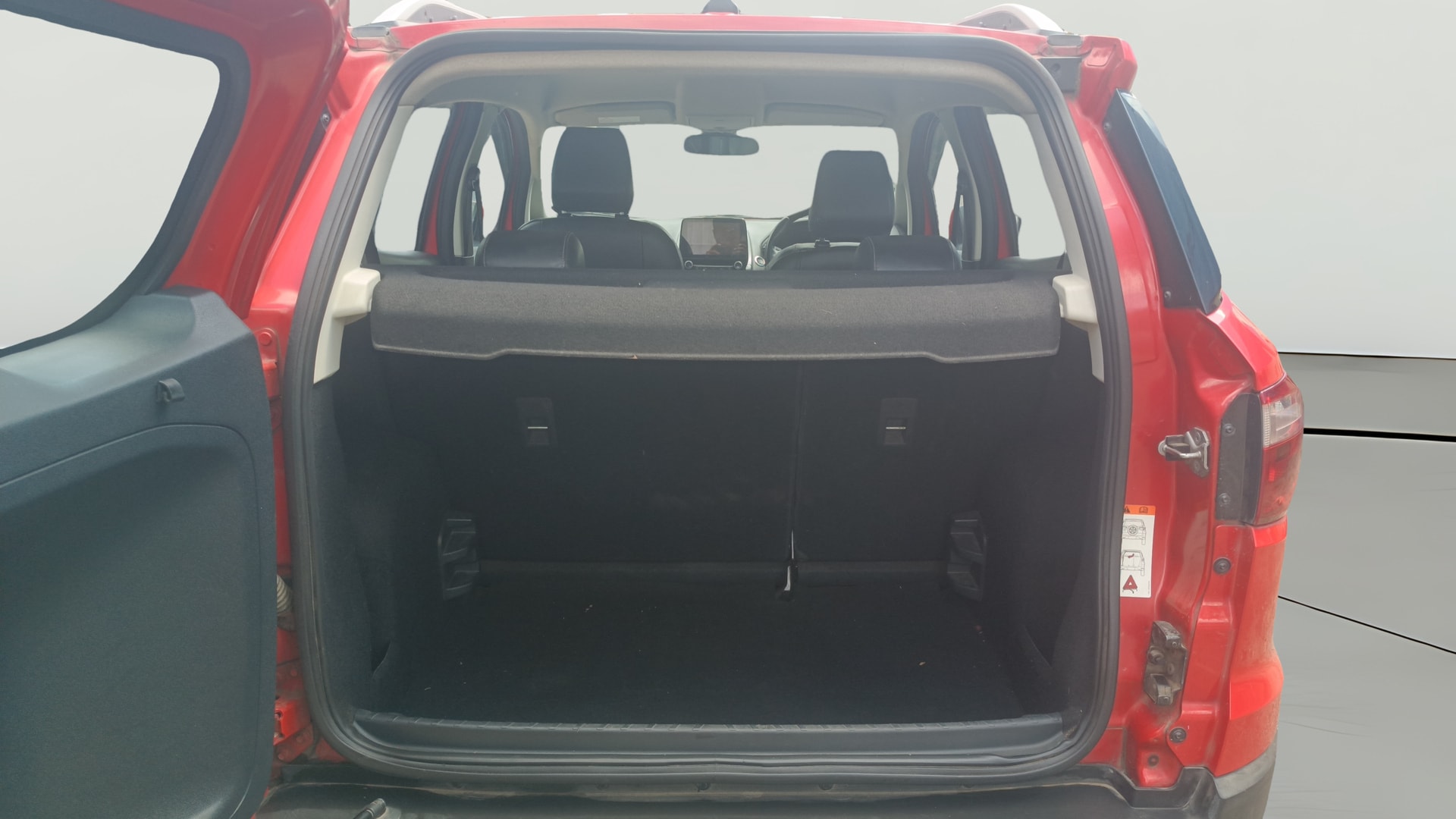 View 2018 Ford EcoSport 1.5 TDCi Diesel Ambiente BS IV Image 39 Used 2018 Ford EcoSport 1.5 TDCi Diesel Ambiente BS IV Image 39