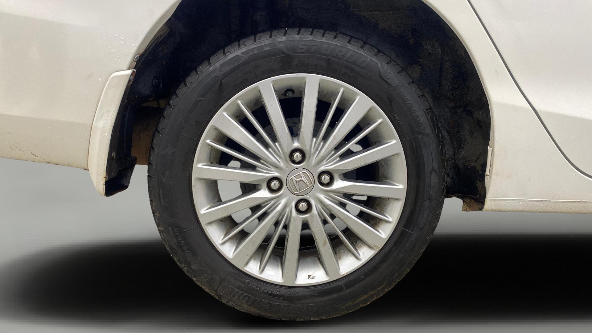 View 2022 Honda City ZX MT Diesel Anniversary Edition Image 33 Used 2022 Honda City ZX MT Diesel Anniversary Edition Image 33