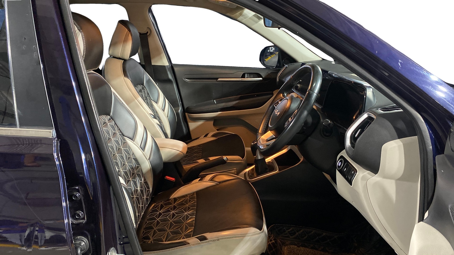 Used 2023 Kia Sonet Used 2023 Kia Sonet