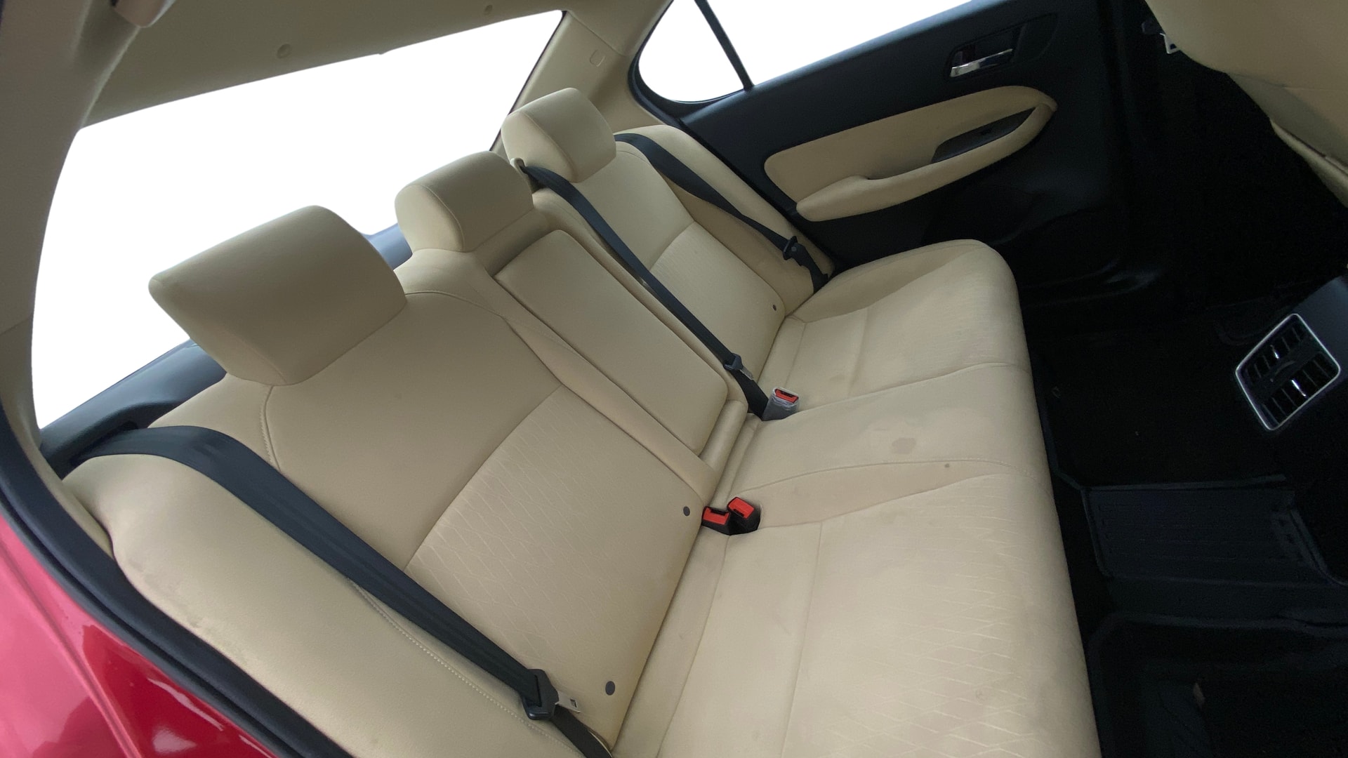 View 2021 Honda City ZX MT Diesel Anniversary Edition Image 31 Used 2021 Honda City ZX MT Diesel Anniversary Edition Image 31