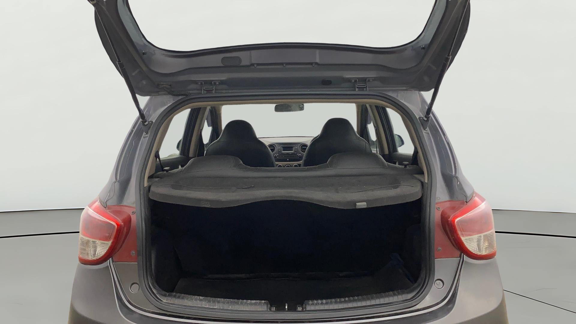 View 2016 Hyundai Grand i10 Sportz 1.2 Kappa Image 36 Used 2016 Hyundai Grand i10 Sportz 1.2 Kappa Image 36