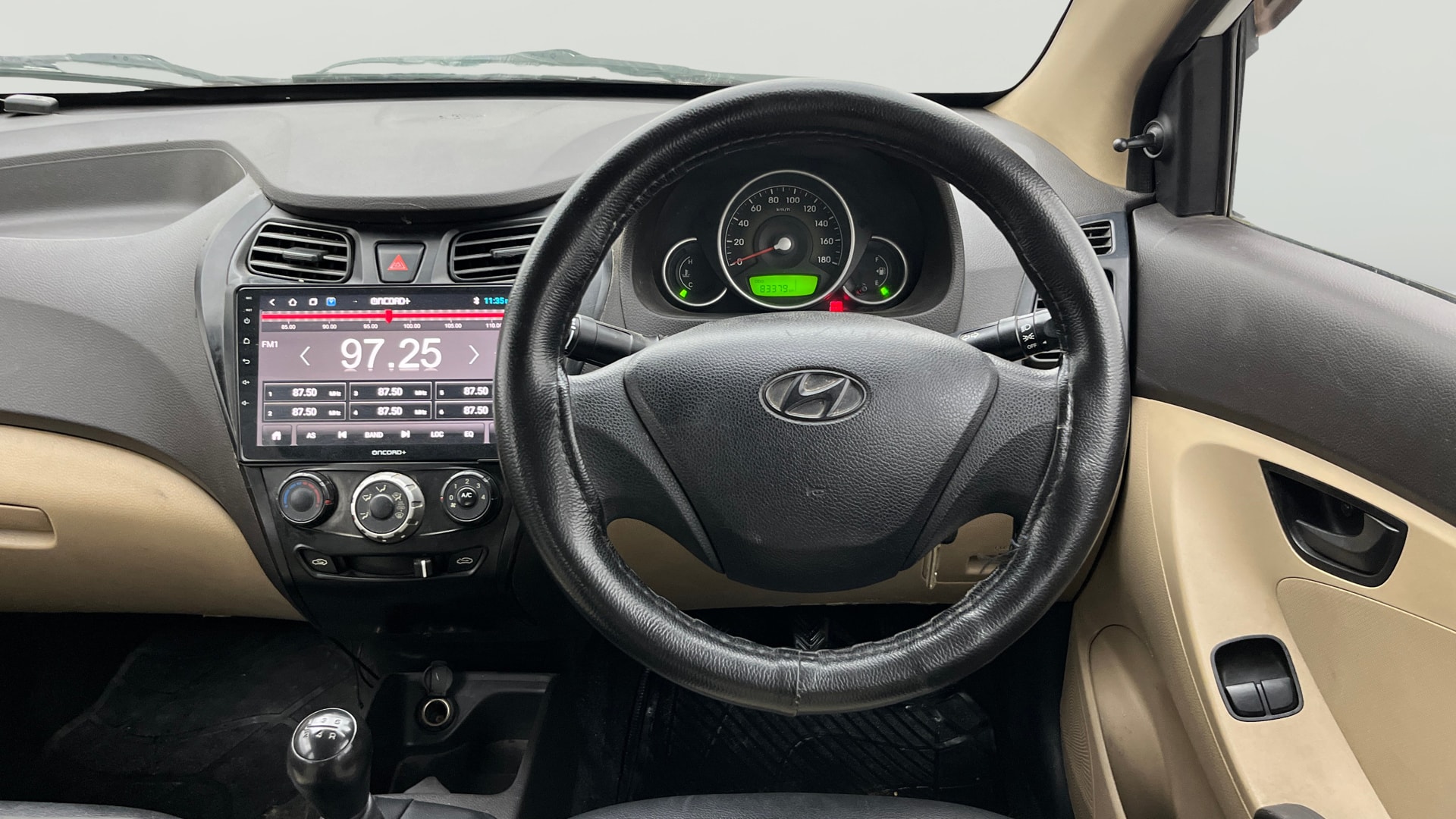 View 2013 Hyundai EON Magna Plus Image 20 Used 2013 Hyundai EON Magna Plus Image 20