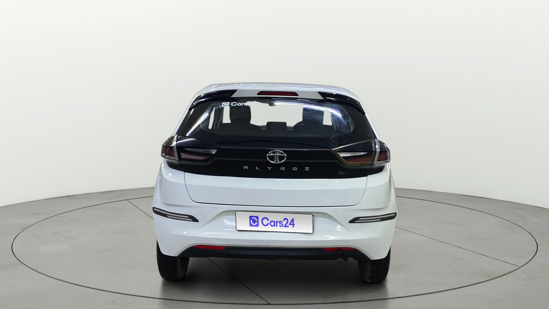 View 2022 Tata Altroz XE Petrol Image 38 Used 2022 Tata Altroz XE Petrol Image 38