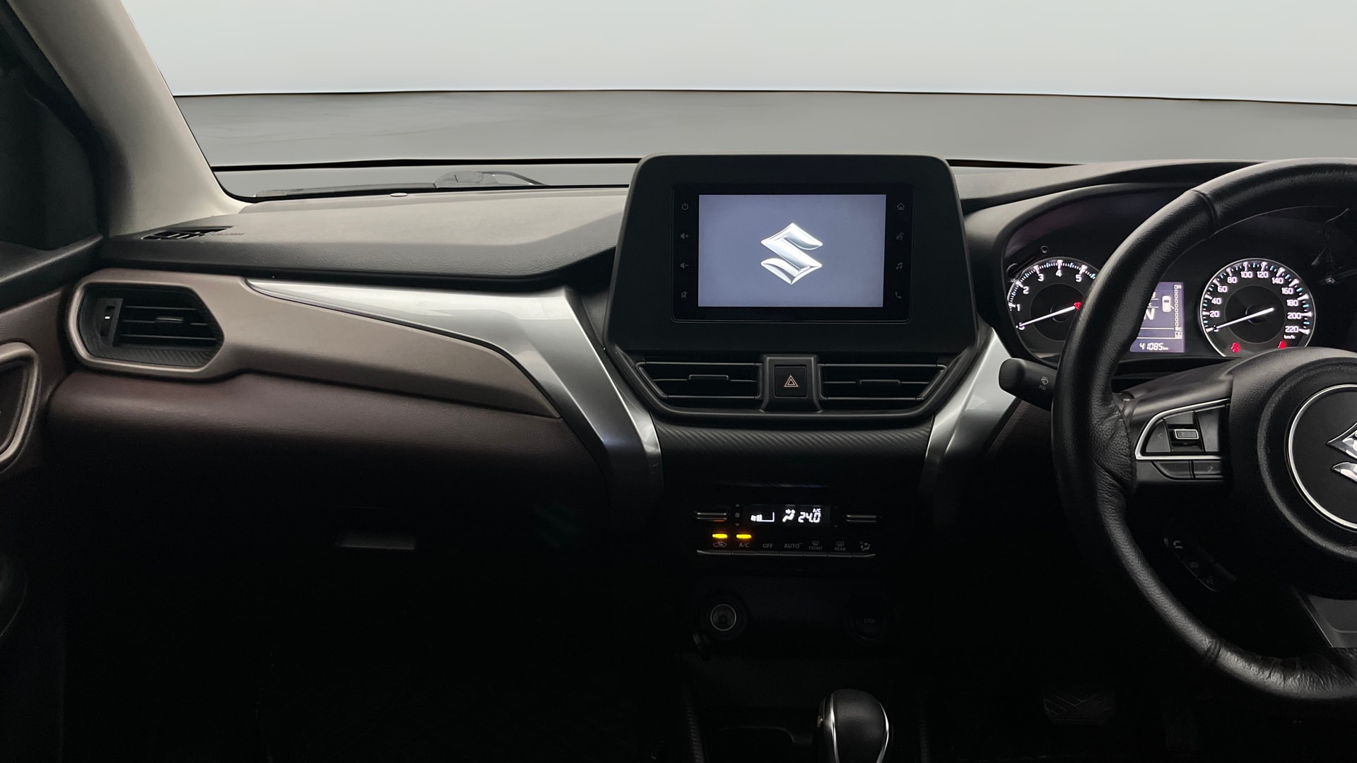 View 2023 Maruti Suzuki 1000 Base Variant Image 17 Used 2023 Maruti Suzuki 1000 Base Variant Image 17