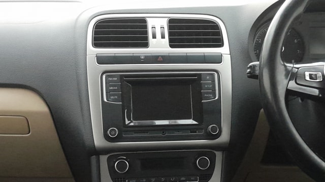 View Volkswagen Polo Image 17 Used Volkswagen Polo Image 17