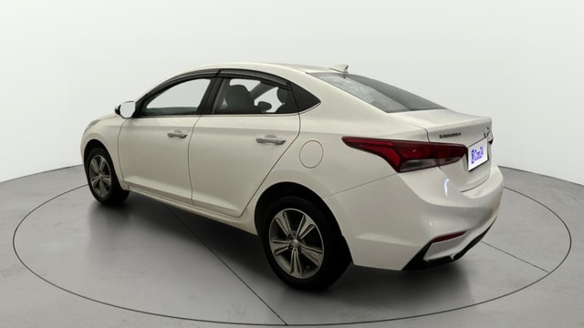View Hyundai Verna Image 2 Used Hyundai Verna Image 2