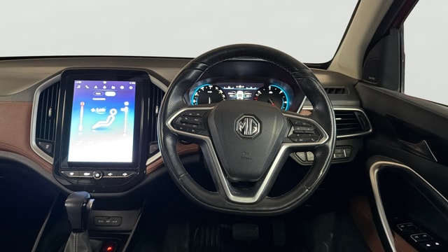 View MG Hector Plus Image 21 Used MG Hector Plus Image 21