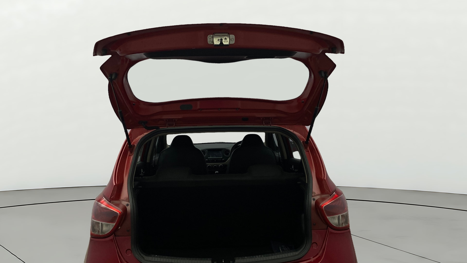View 2017 Hyundai Grand i10 1.2 Sportz Petrol AT Image 16 Used 2017 Hyundai Grand i10 1.2 Sportz Petrol AT Image 16