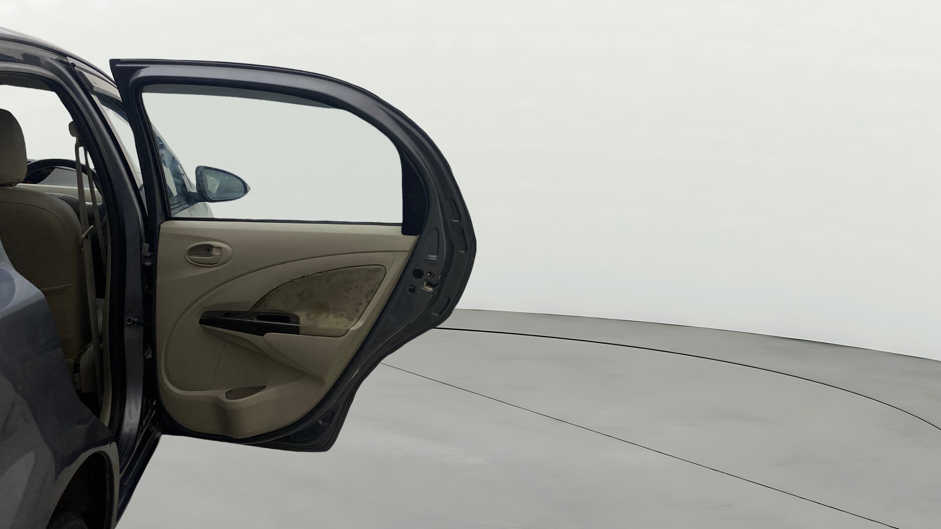 View 2015 Toyota Etios Liva VX Image 7 Used 2015 Toyota Etios Liva VX Image 7