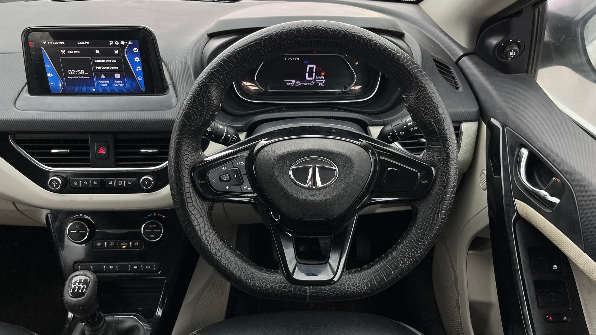 View 2020 Tata Nexon Revotron XE Image 20 Used 2020 Tata Nexon Revotron XE Image 20