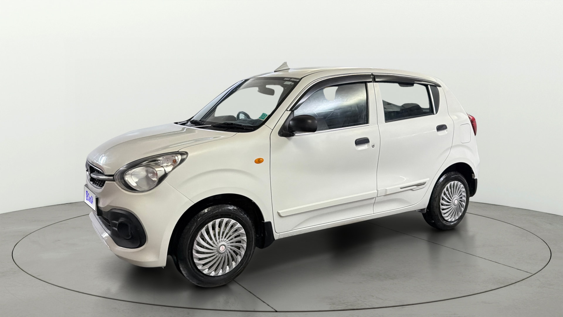 View 2024 Maruti Suzuki 1000 Base Variant Image 35 Used 2024 Maruti Suzuki 1000 Base Variant Image 35