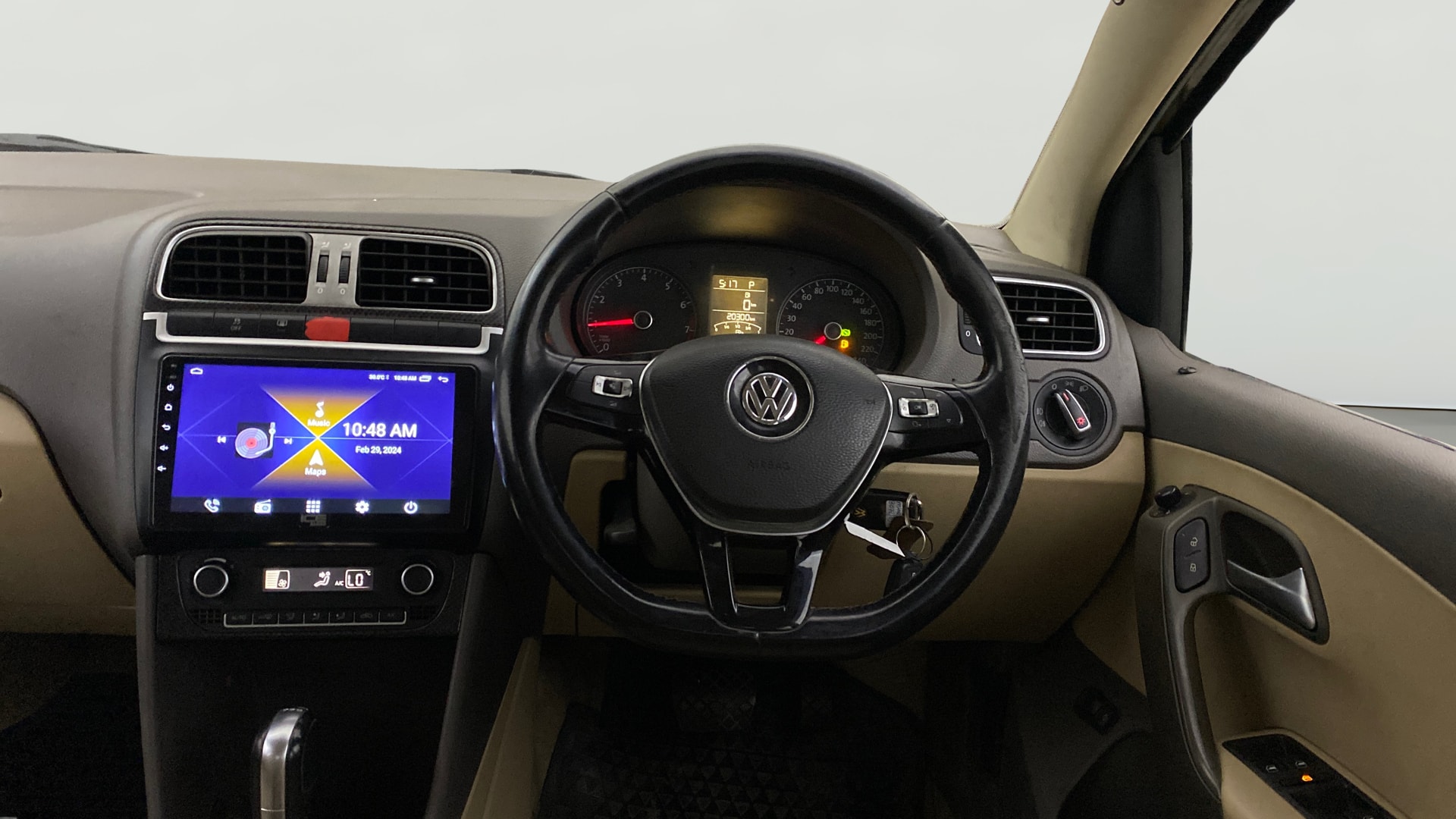 View 2015 Volkswagen Vento DSG Image 20 Used 2015 Volkswagen Vento DSG Image 20