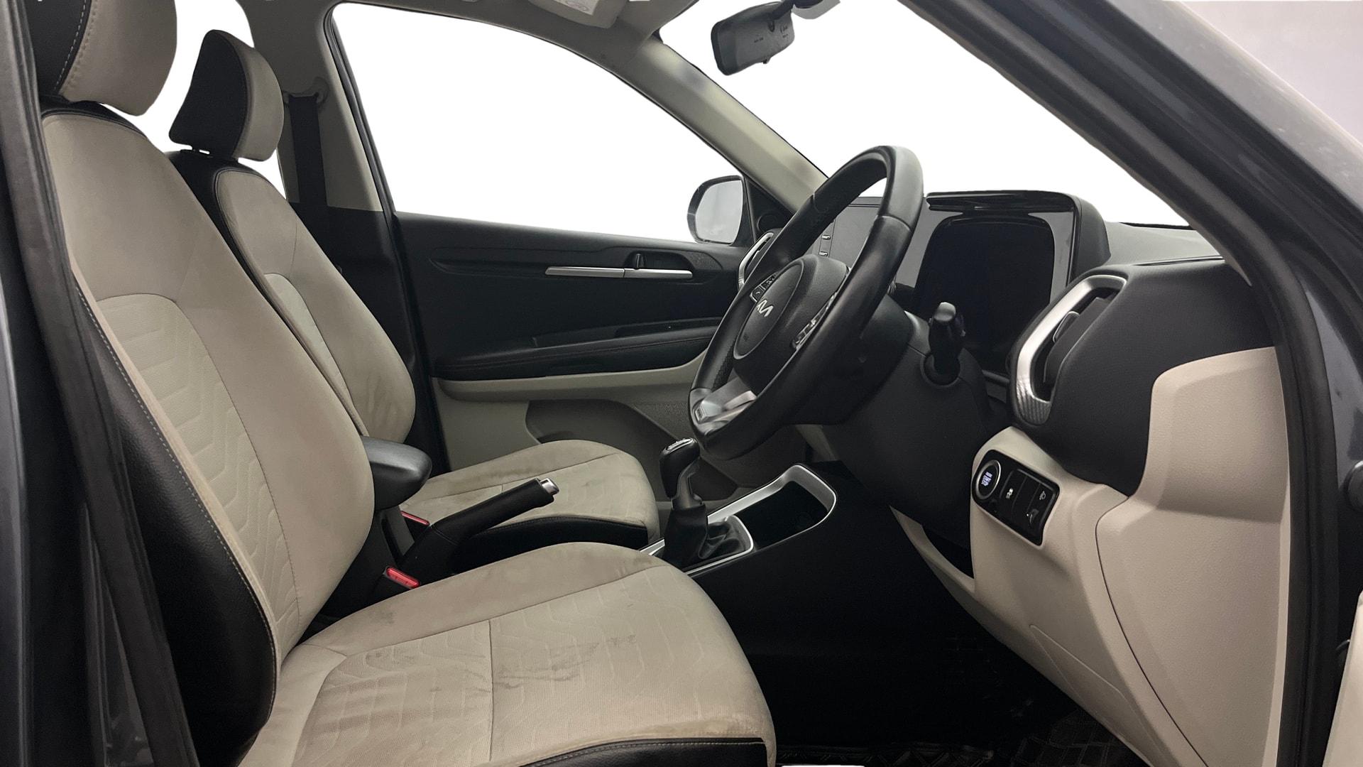 View 2021 Kia Sonet HTX iMT Petrol Image 18 Used 2021 Kia Sonet HTX iMT Petrol Image 18