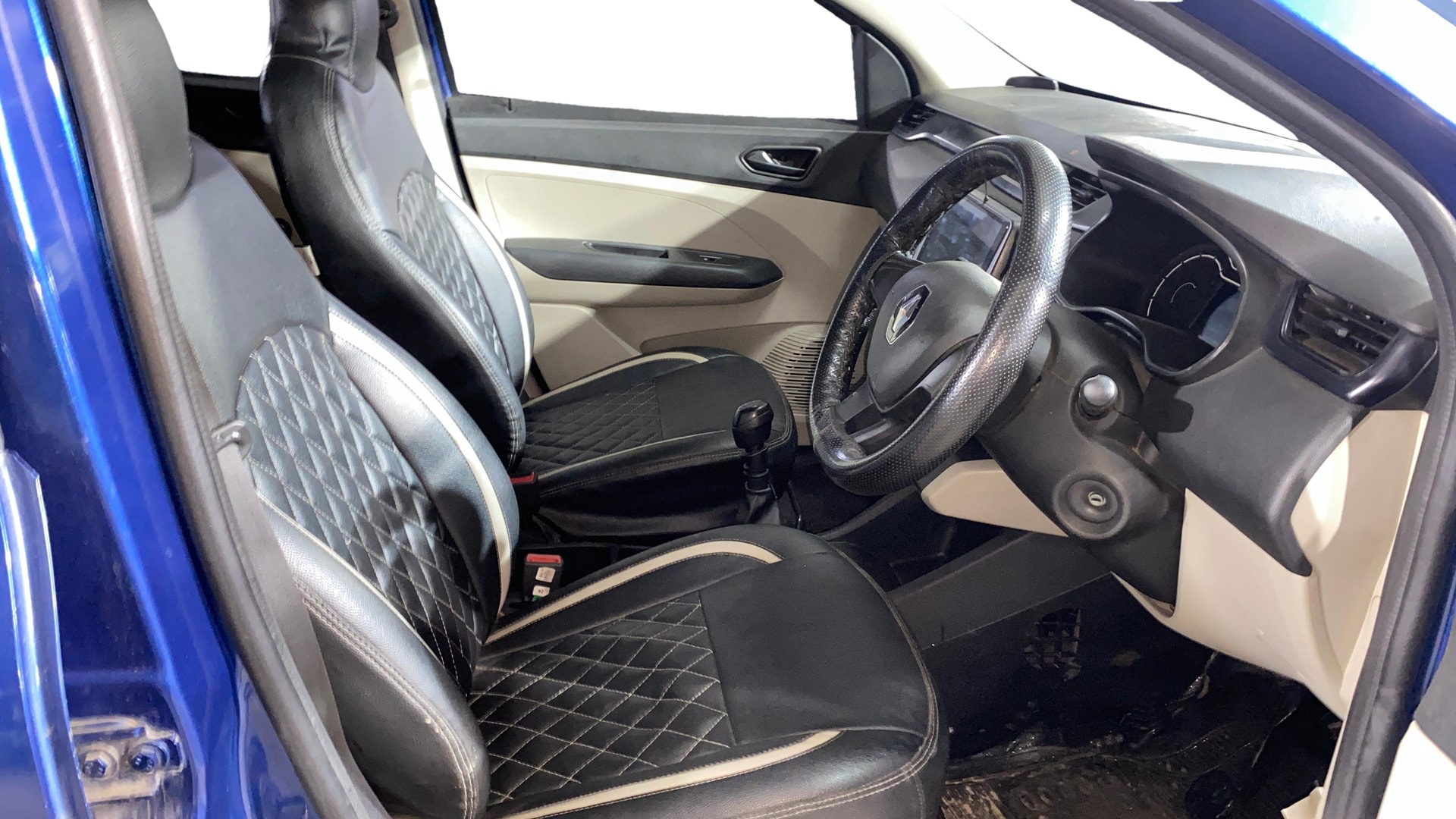 Used 2020 Renault Triber Used 2020 Renault Triber
