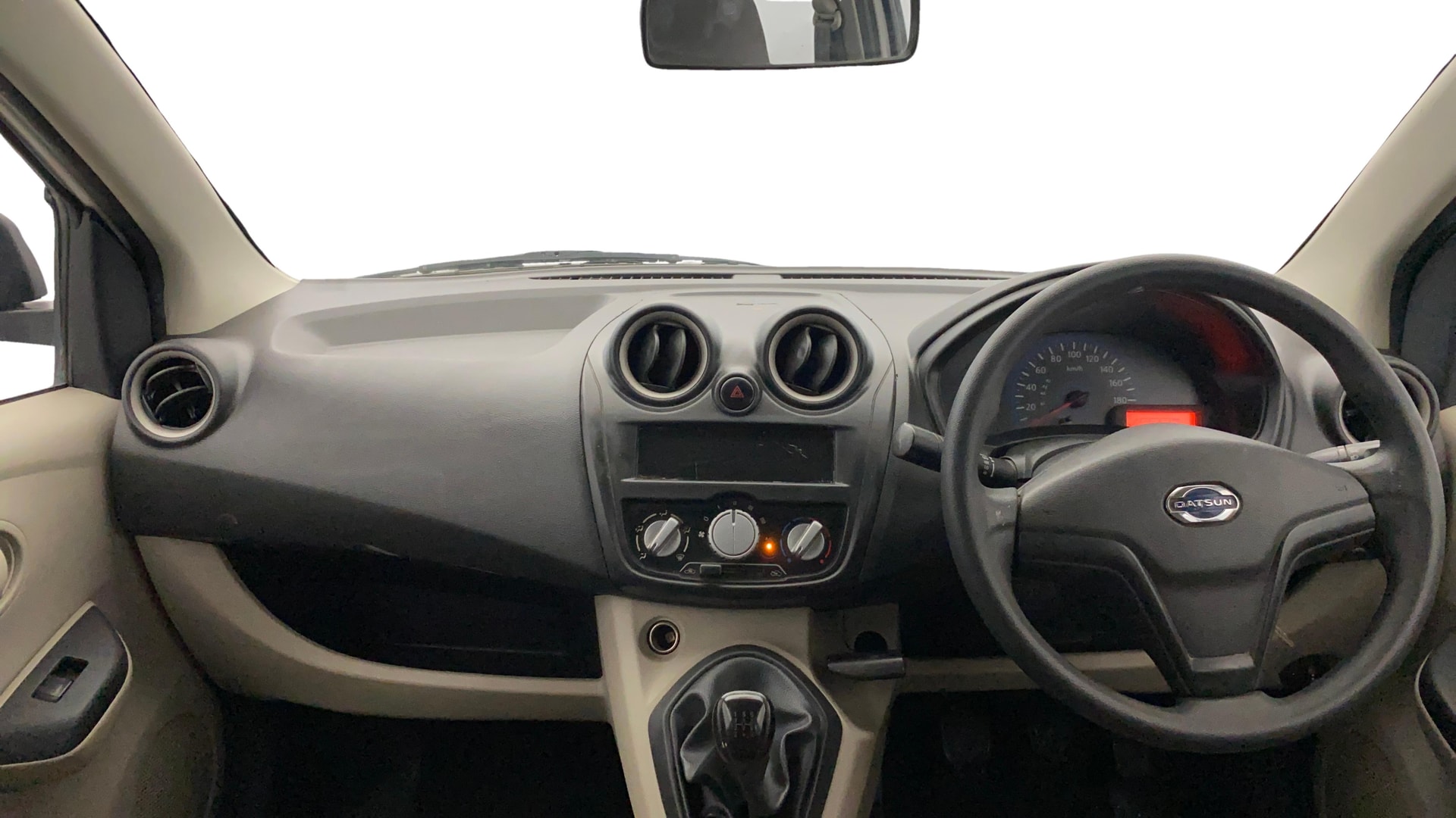 View 2017 Datsun Go T Image 28 Used 2017 Datsun Go T Image 28