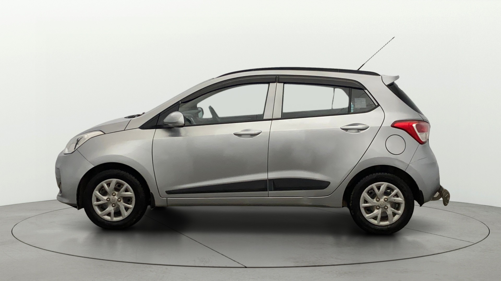 View 2019 Hyundai Grand i10 Sportz 1.2 Kappa Image 28 Used 2019 Hyundai Grand i10 Sportz 1.2 Kappa Image 28