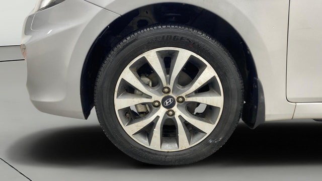 View Hyundai Fluidic Verna Image 28 Used Hyundai Fluidic Verna Image 28