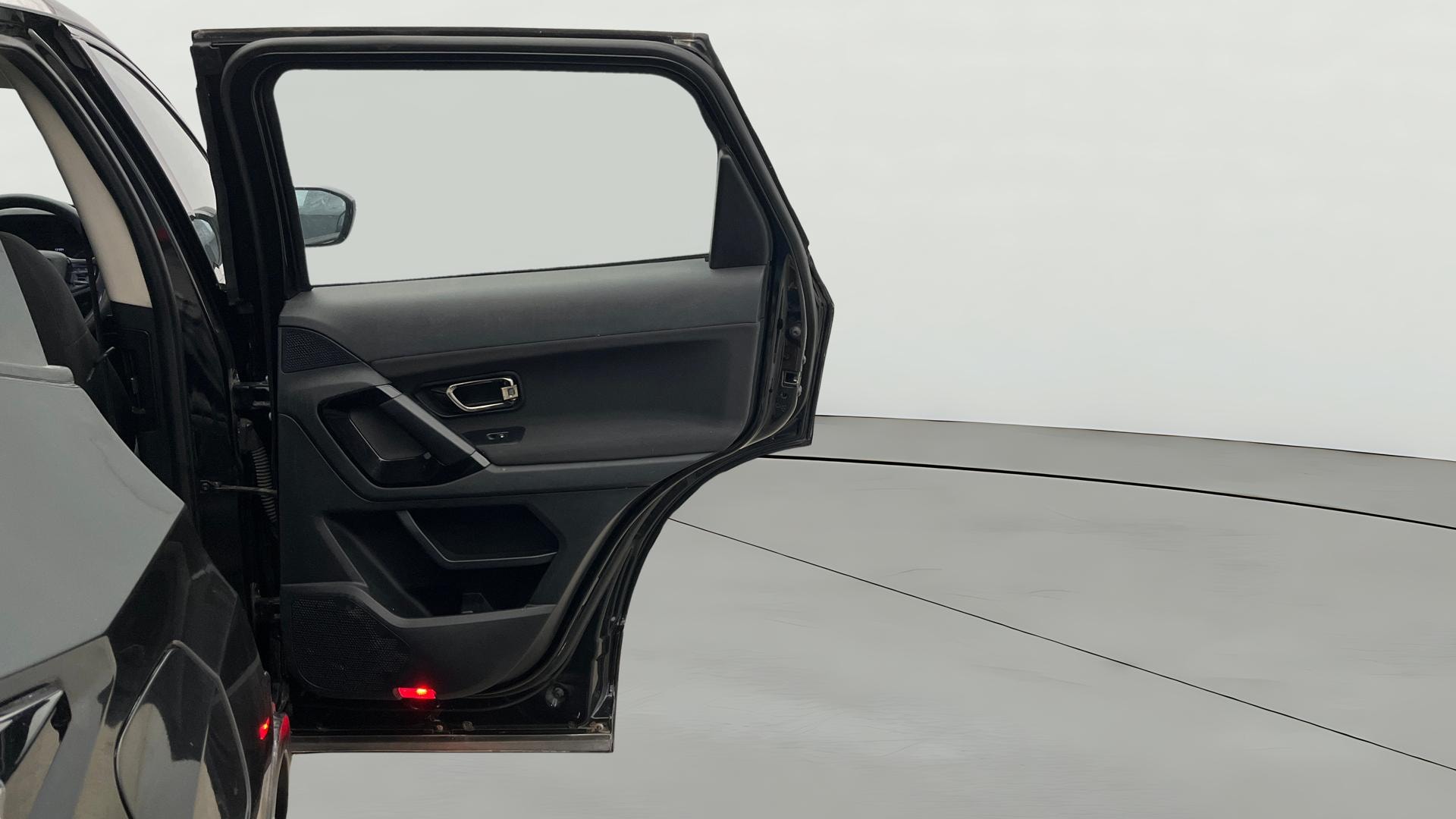 View 2021 Tata Harrier XE Image 6 Used 2021 Tata Harrier XE Image 6