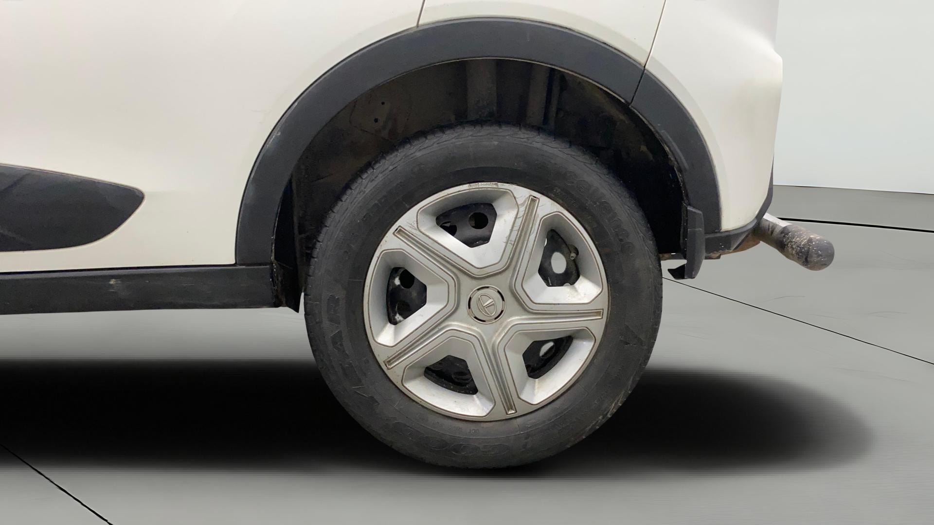 View 2021 Tata Nexon Revotron XMA AMT Image 7 Used 2021 Tata Nexon Revotron XMA AMT Image 7