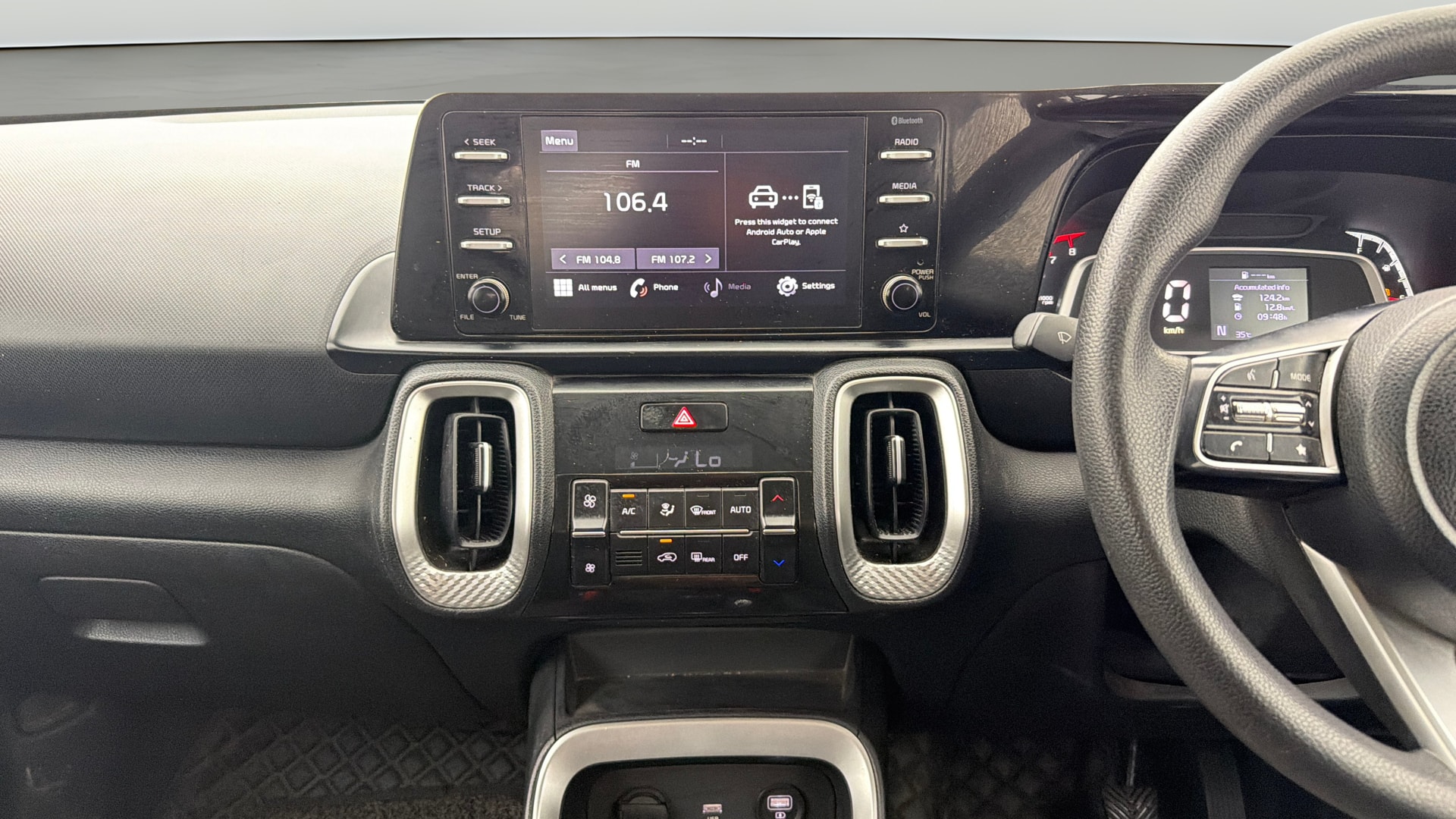 Used 2023 Kia Sonet Used 2023 Kia Sonet