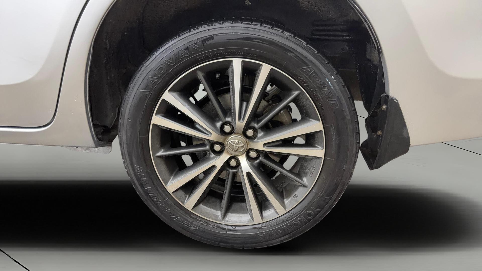 View 2018 Toyota Corolla Altis 1.8 VL AT Image 12 Used 2018 Toyota Corolla Altis 1.8 VL AT Image 12