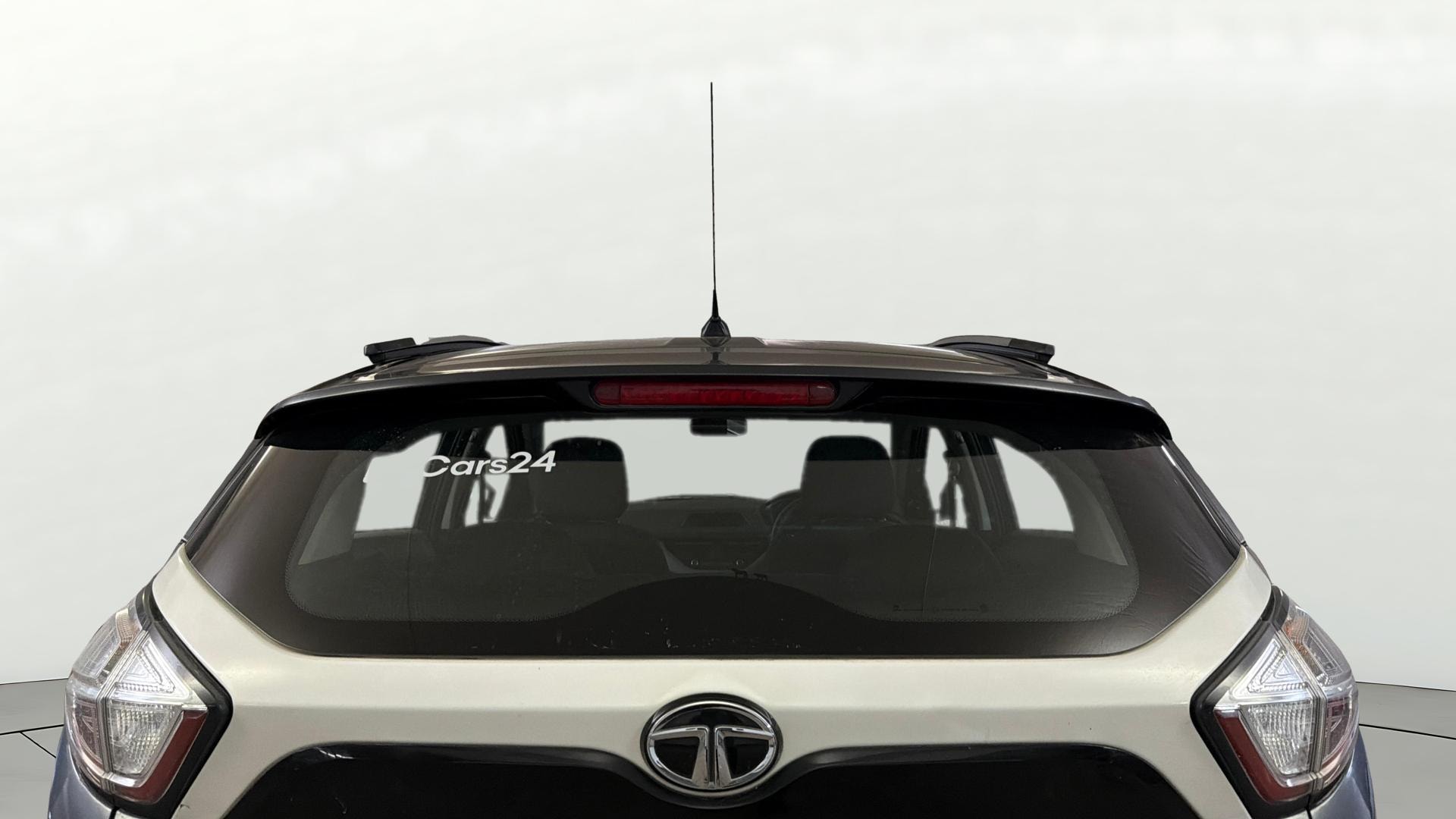 View 2020 Tata Nexon Revotron XM Image 4 Used 2020 Tata Nexon Revotron XM Image 4