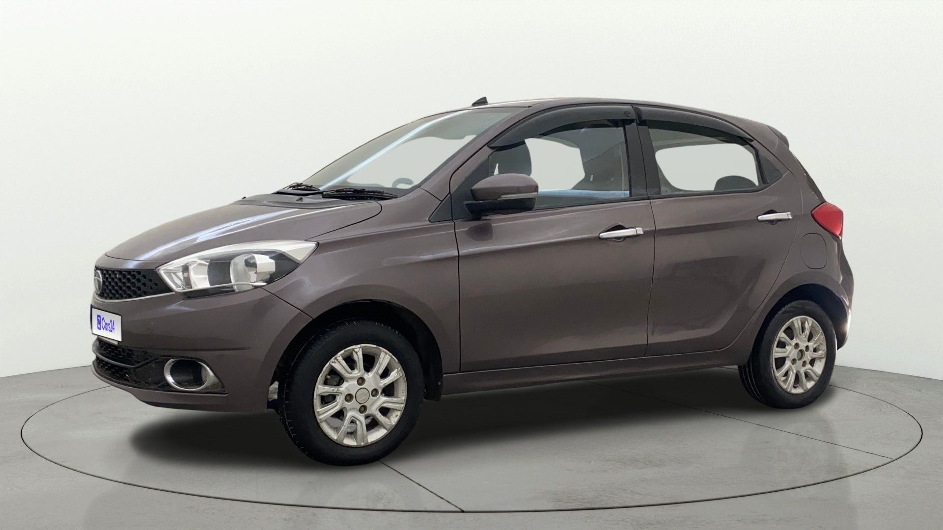 View 2017 Tata Tiago Revotorq XB Image 34 Used 2017 Tata Tiago Revotorq XB Image 34