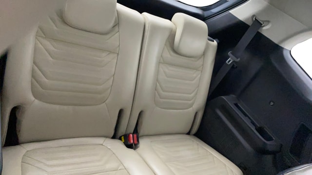 View Kia Carens Image 10 Used Kia Carens Image 10