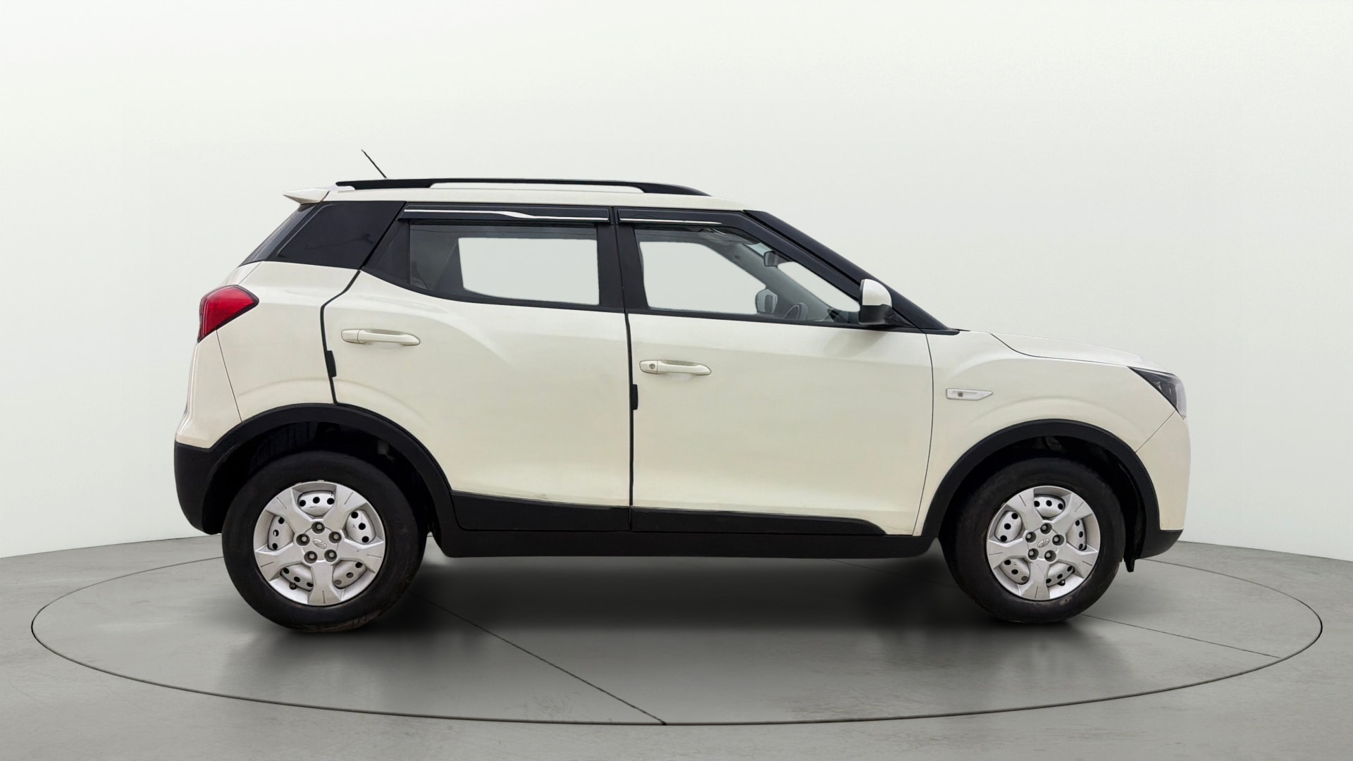 Used 2020 Mahindra XUV300 Used 2020 Mahindra XUV300