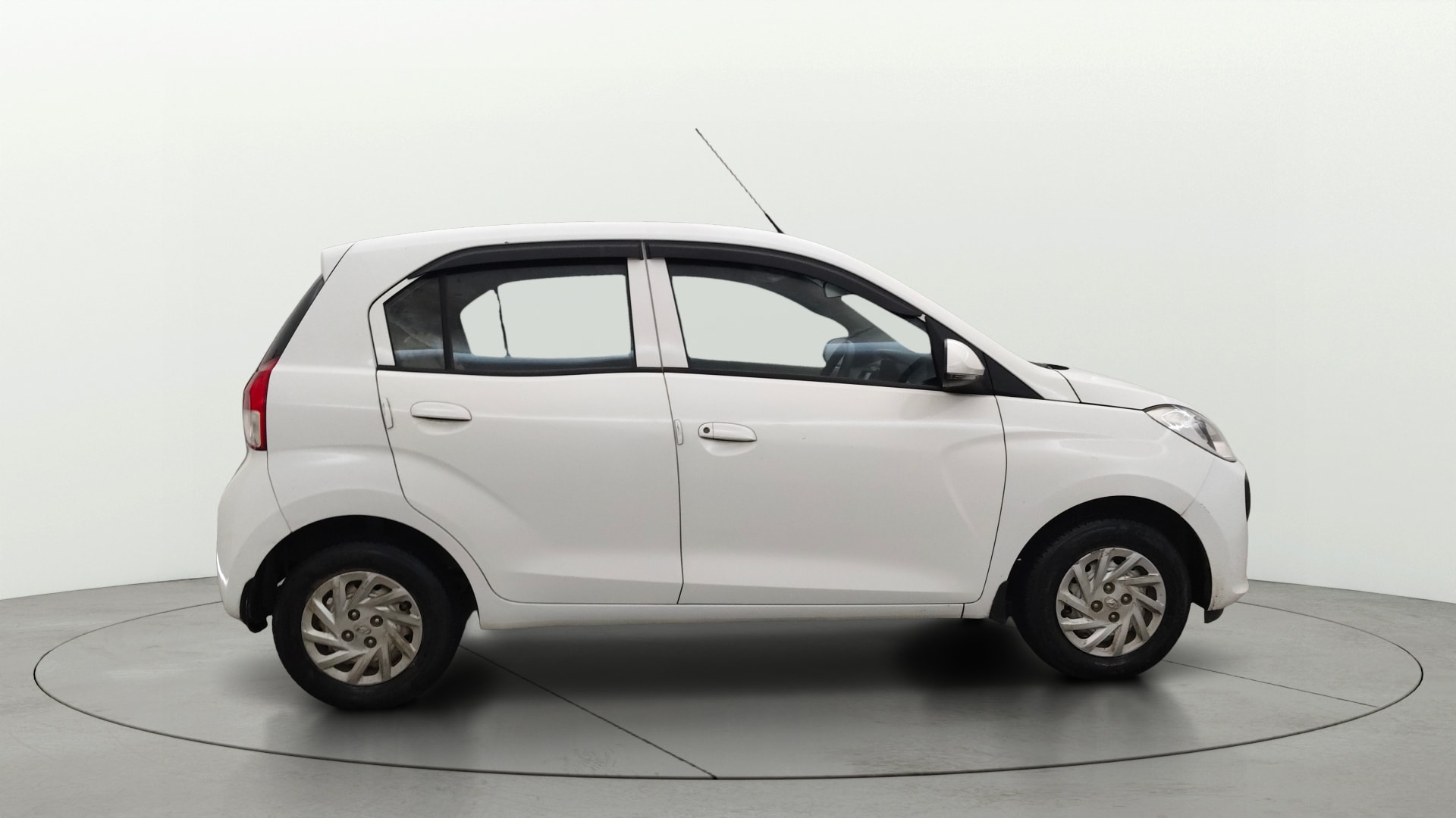 View 2022 Hyundai New Santro D-Lite Petrol Image 8 Used 2022 Hyundai New Santro D-Lite Petrol Image 8