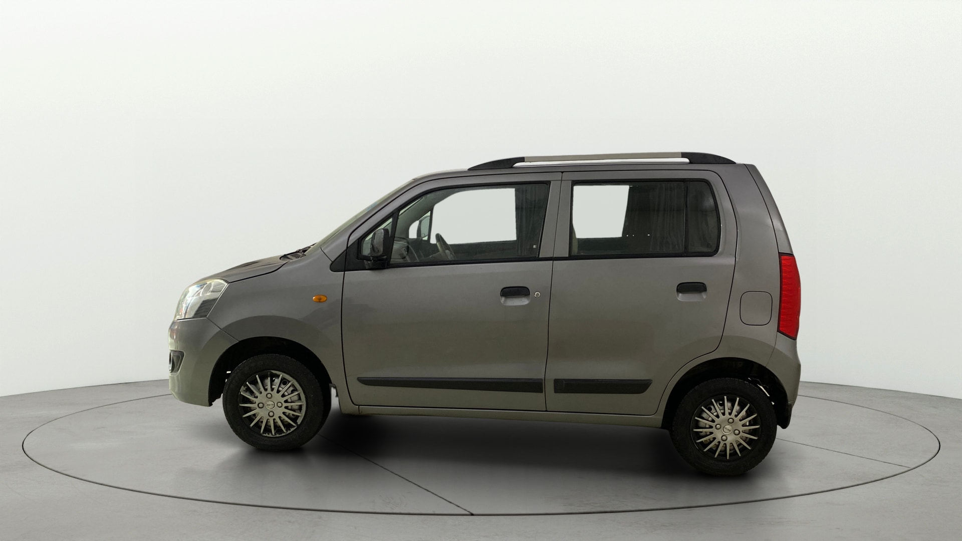 Used 2016 Maruti Suzuki 1000 Used 2016 Maruti Suzuki 1000