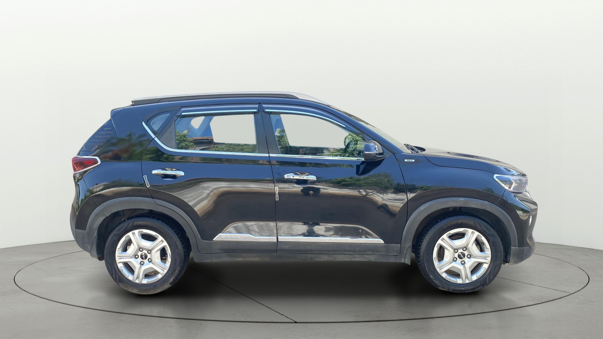 View 2022 Kia Sonet HTK Plus iMT Petrol Image 8 Used 2022 Kia Sonet HTK Plus iMT Petrol Image 8