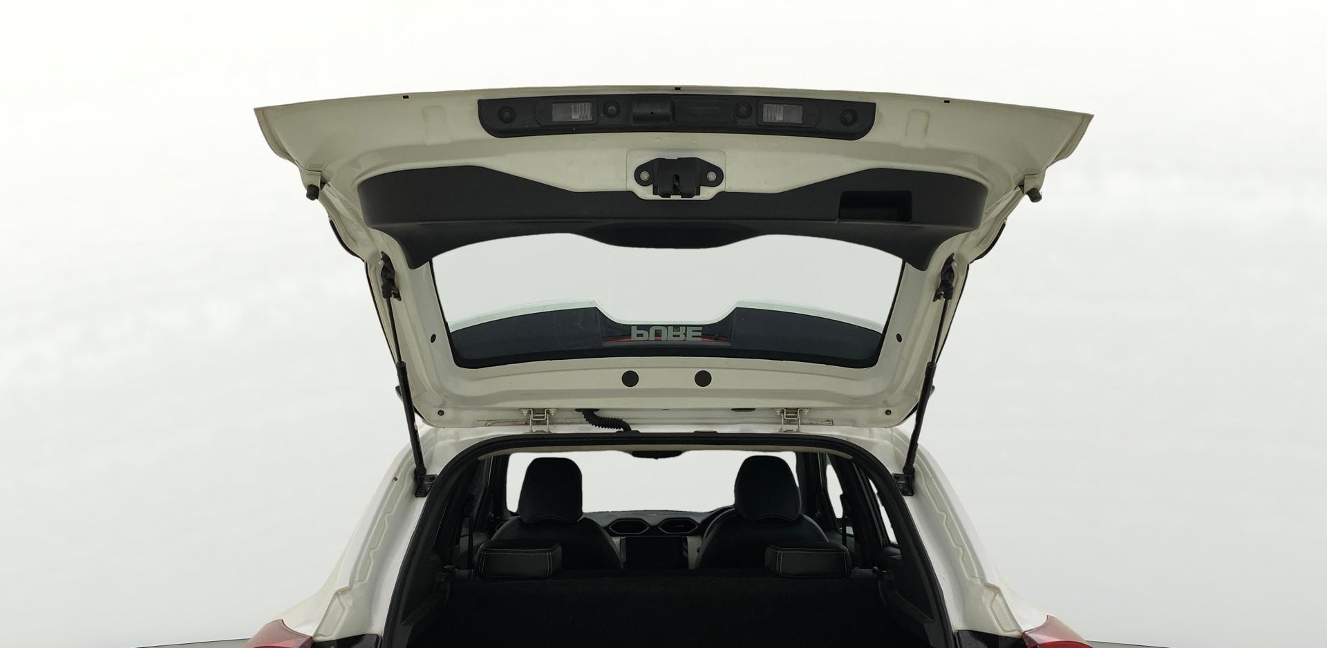 View 2024 Nissan Magnite XE Image 16 Used 2024 Nissan Magnite XE Image 16