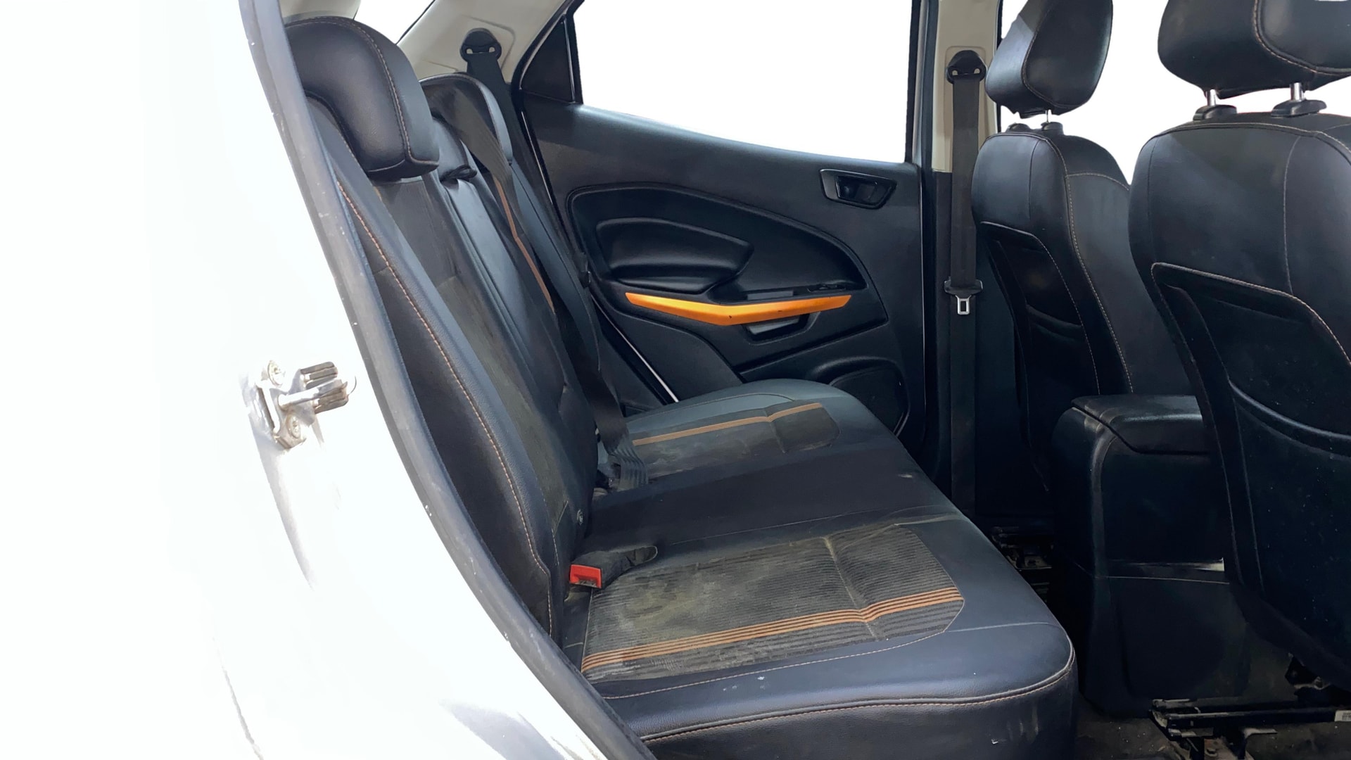 View 2019 Ford EcoSport 1.5 TDCi Diesel Ambiente BS IV Image 30 Used 2019 Ford EcoSport 1.5 TDCi Diesel Ambiente BS IV Image 30