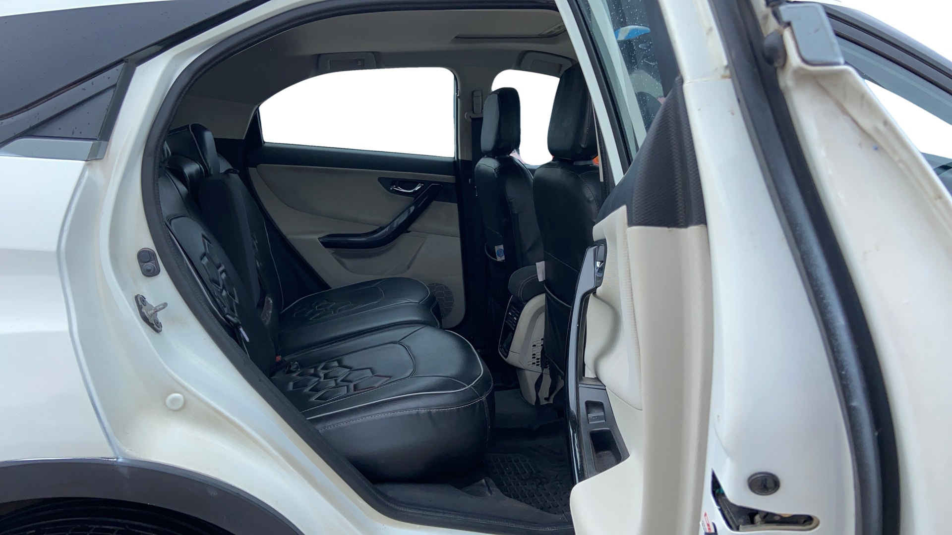 View 2022 Tata Nexon Revotron XE Image 31 Used 2022 Tata Nexon Revotron XE Image 31