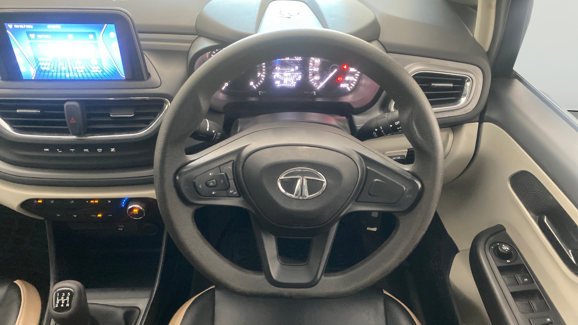 Used 2023 Tata Altroz Used 2023 Tata Altroz