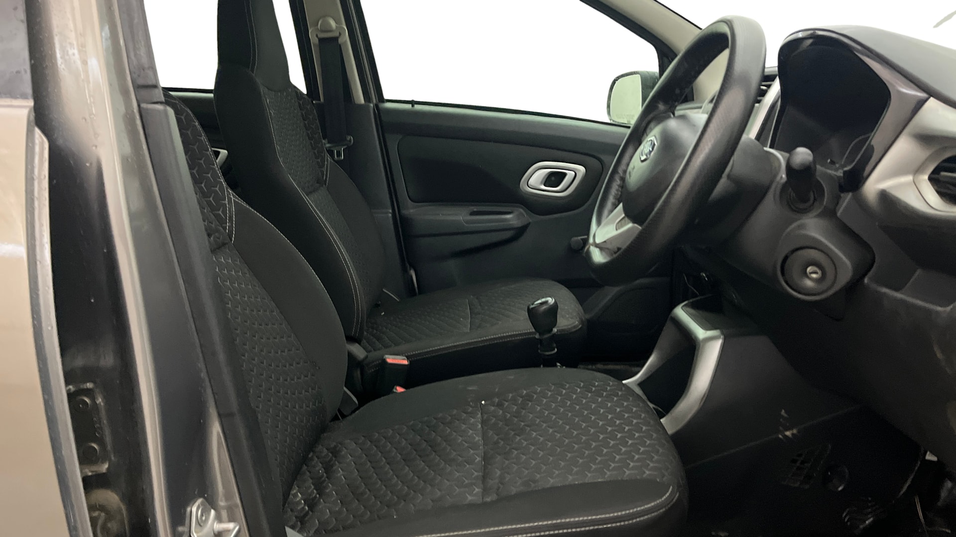View 2022 Datsun Redi GO T Image 25 Used 2022 Datsun Redi GO T Image 25