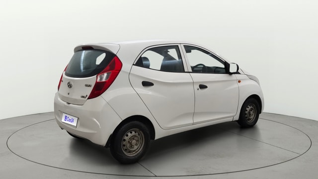 View Hyundai EON Image 41 Used Hyundai EON Image 41