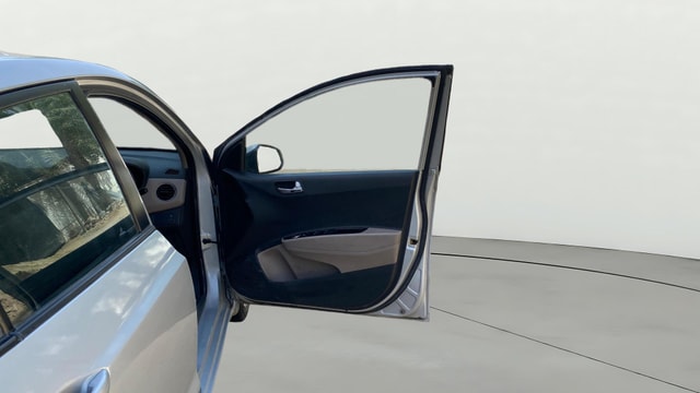 View Hyundai Xcent Image 43 Used Hyundai Xcent Image 43