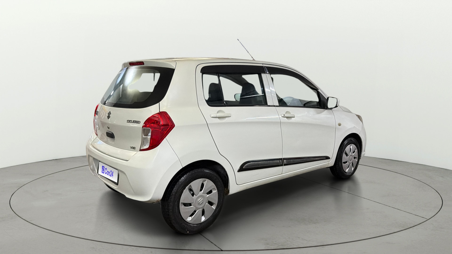 View 2018 Maruti Suzuki 1000 Base Variant Image 41 Used 2018 Maruti Suzuki 1000 Base Variant Image 41