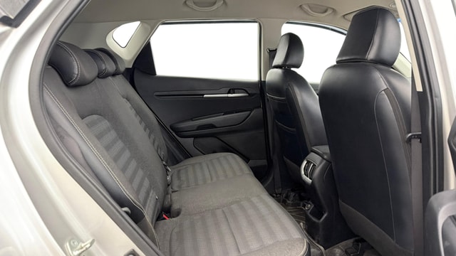 View Kia Sonet Image 30 Used Kia Sonet Image 30