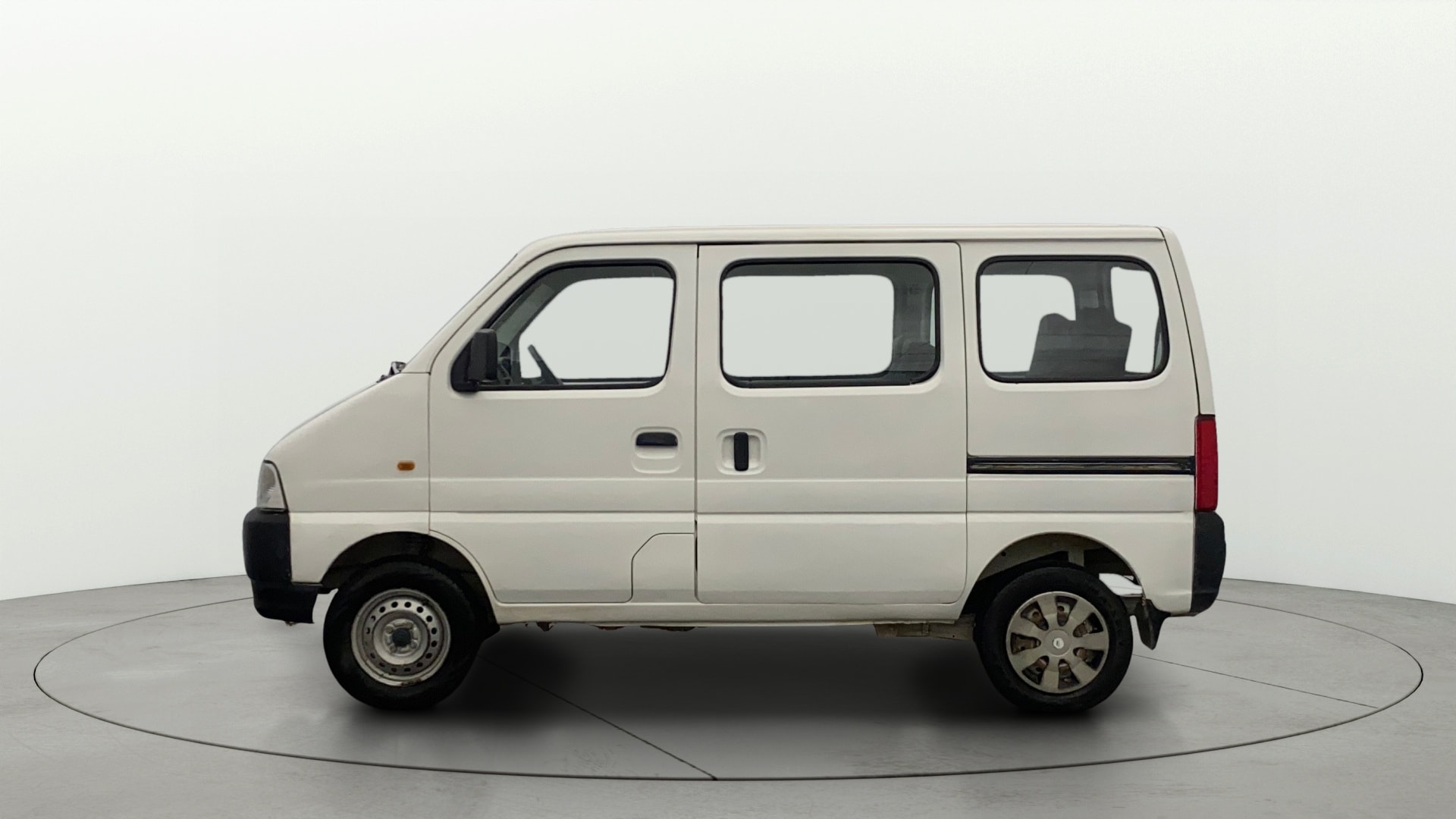 View 2023 Maruti Suzuki 1000 Base Variant Image 5 Used 2023 Maruti Suzuki 1000 Base Variant Image 5