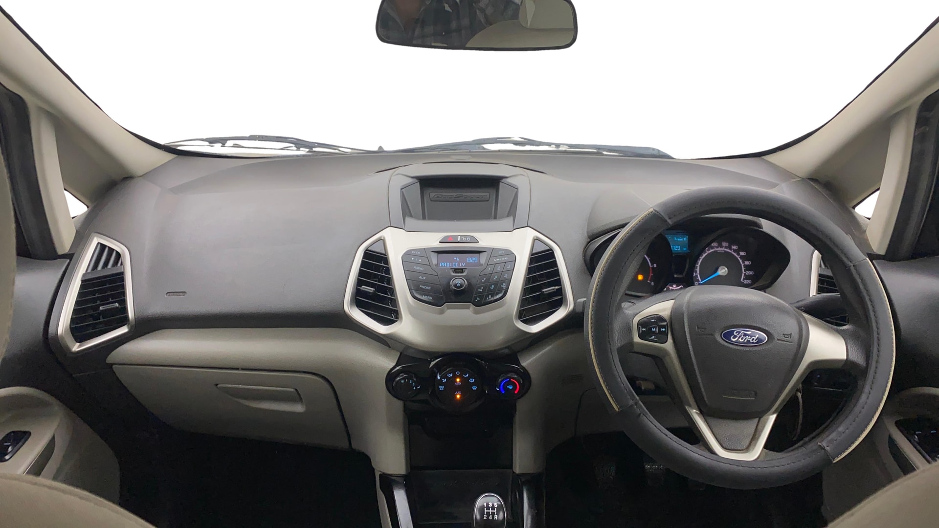 View 2016 Ford EcoSport 1.5 TDCi Diesel Ambiente BS IV Image 15 Used 2016 Ford EcoSport 1.5 TDCi Diesel Ambiente BS IV Image 15