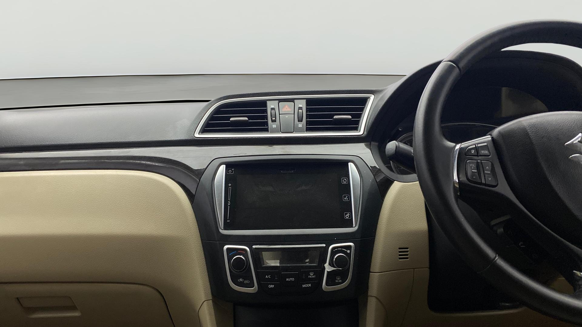 View 2017 Maruti Suzuki 1000 Base Variant Image 17 Used 2017 Maruti Suzuki 1000 Base Variant Image 17