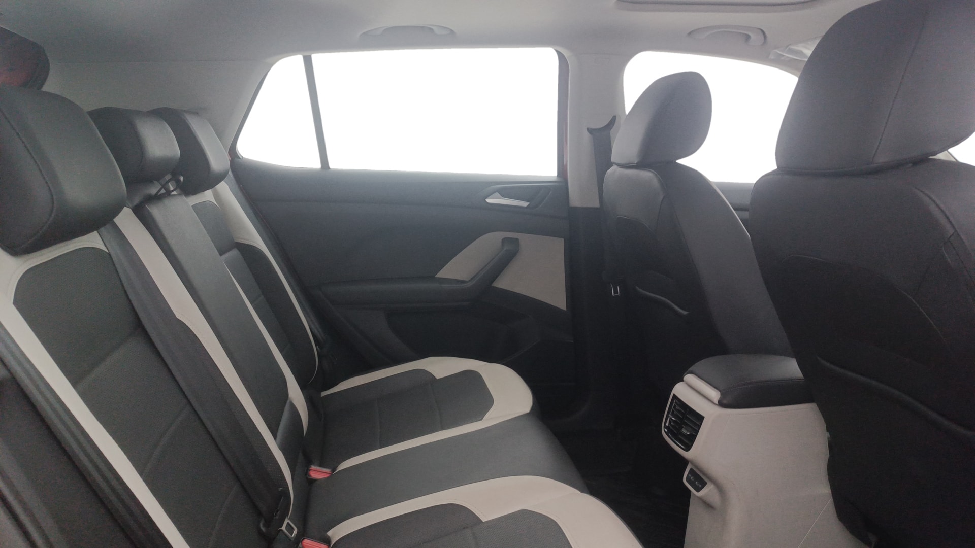 Used 2023 Volkswagen Taigun Used 2023 Volkswagen Taigun