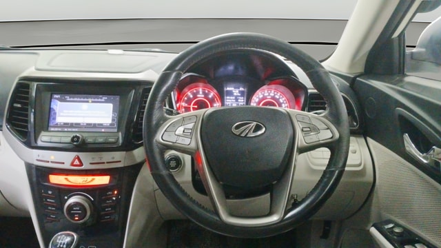 View Mahindra XUV300 Image 13 Used Mahindra XUV300 Image 13